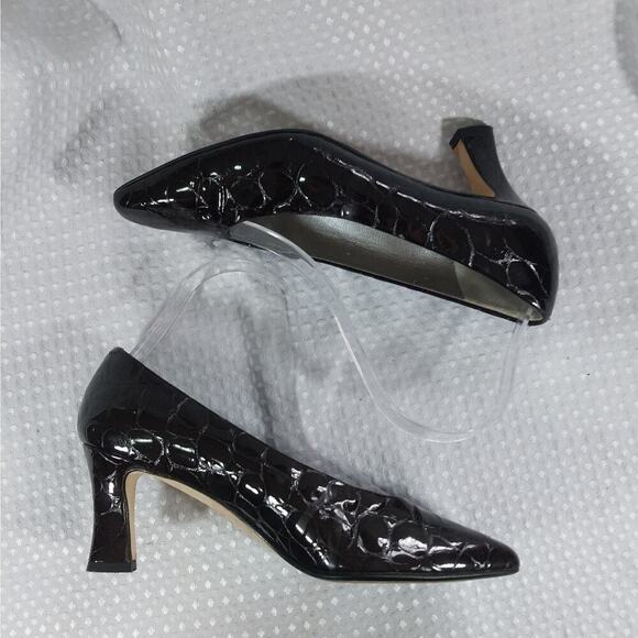 AMALFI! BROWN CROCODILE IMPRINT PATENT LEATHER NIP TOE HEELS, PUMPS! SZ 7AA - Picture 6 of 10